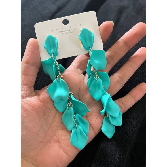 Turquoise acrylic earrings , blue petal earrings , rose petal earrings - Picture 2 of 9